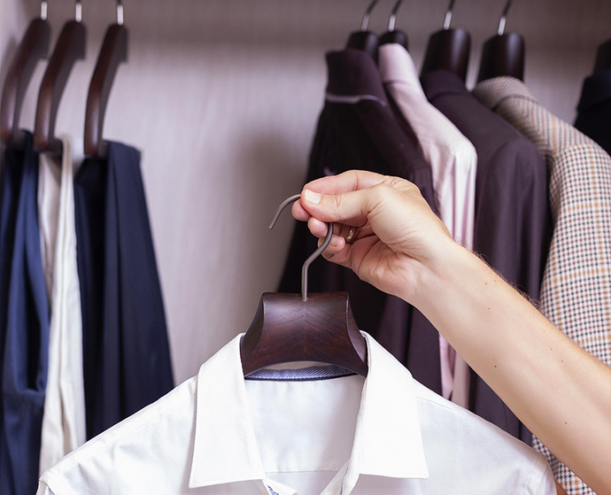 Clothes hangers best sale to buy